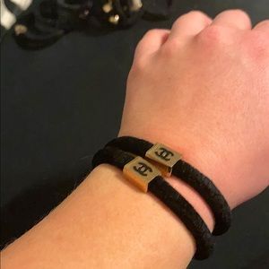 (2) Inspiring Hair Ties